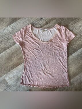 Pink Republic size X-small, short sleeve T-shirt, pink floral with ruffle bottom